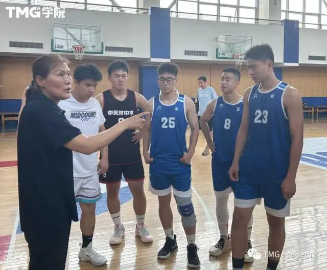 专业篮球教练如何指导球员提高专注力_2